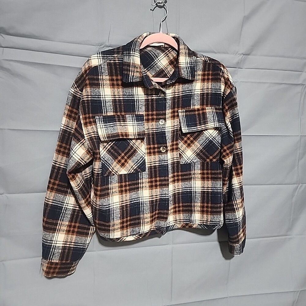 Butter Melon Boxy Plaid Flannel Crop Shacket Shirt Women’s Size Small Blue Brown